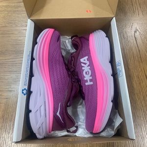 HOKA Bondi 8 tennis shoes (Beautyberry / Grape Wine) - Size 9.5 W